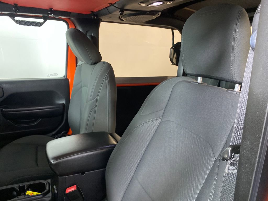 Used 2018 Jeep Wrangler Sport S image 8