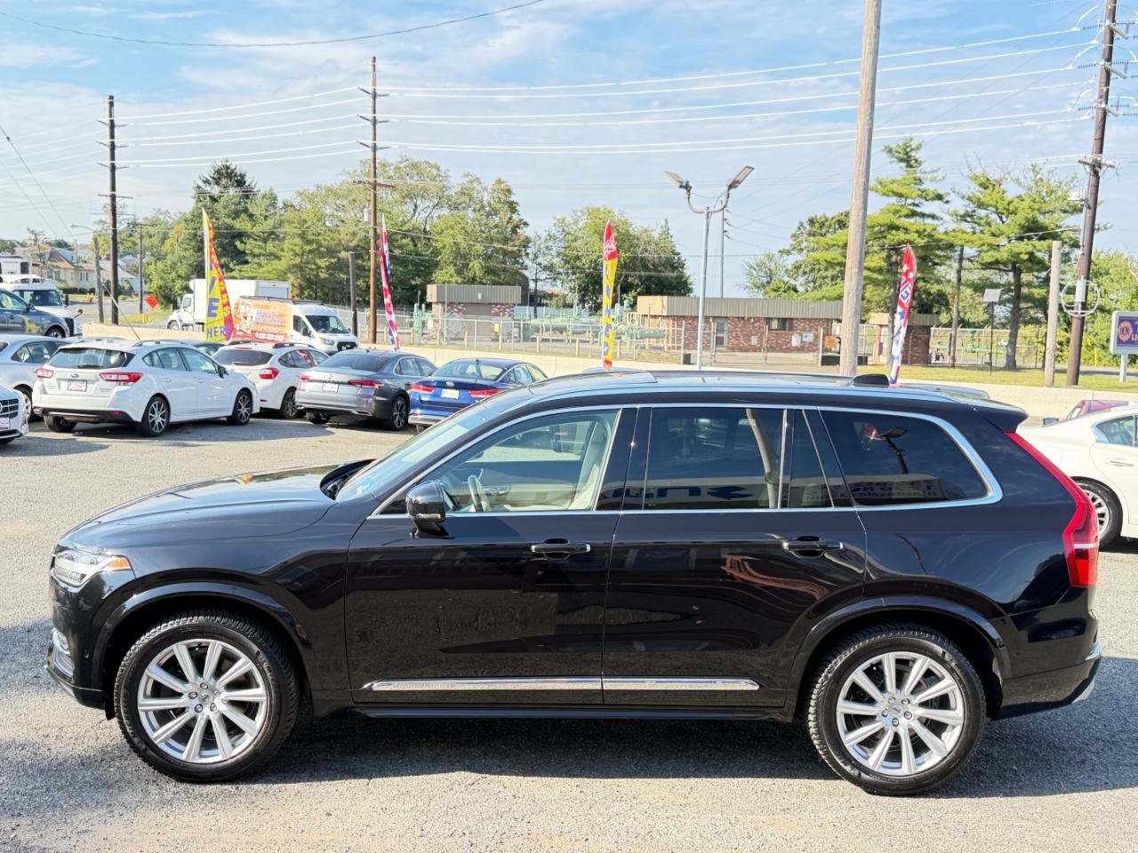 Used 2016 Volvo XC90 T6 Inscription w/ Vision Package AWD/4WD image 7