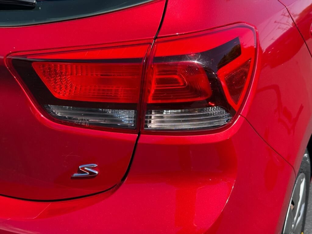 Used 2019 Kia Rio S FWD image 10