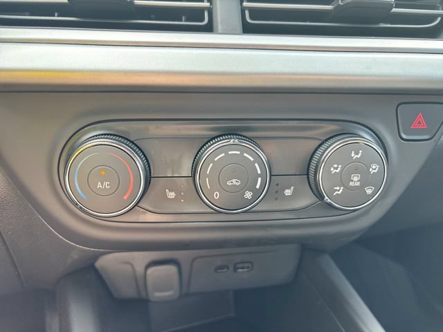Used 2026 Chevrolet Trax LS w/ LS Convenience Package FWD image 19