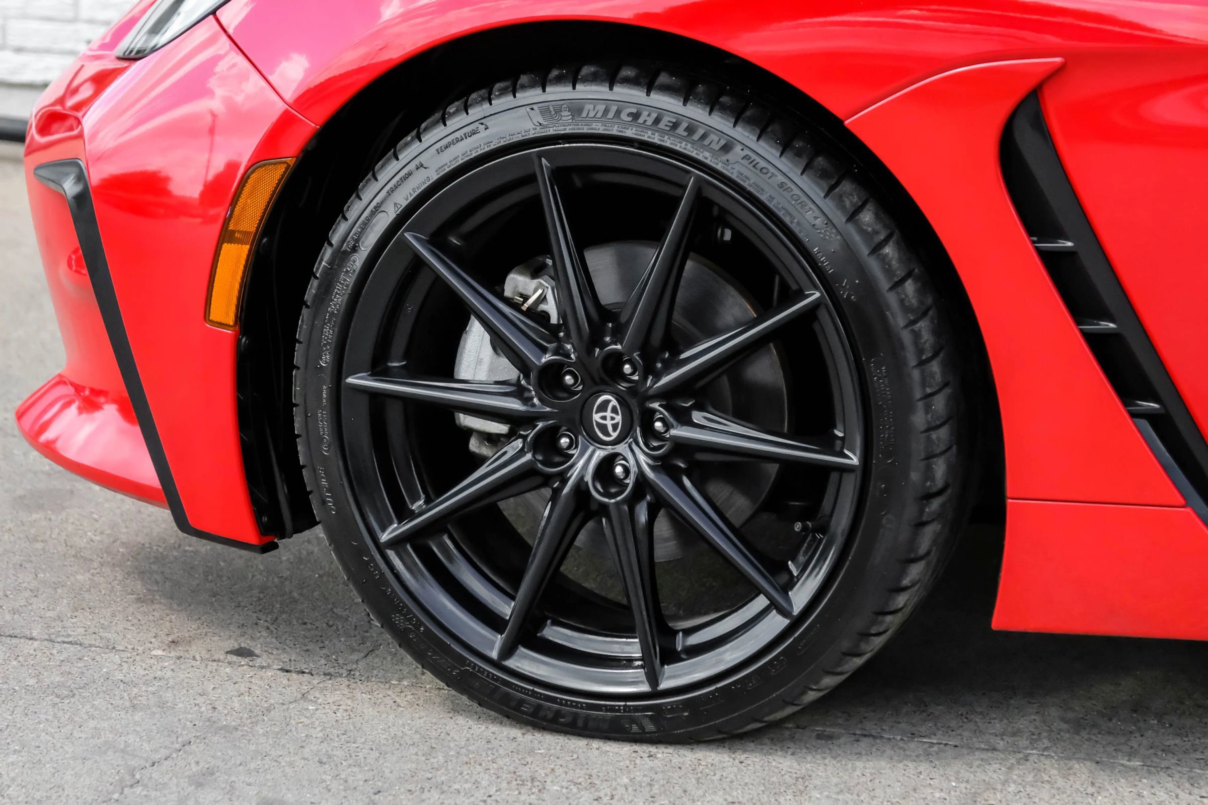 Used 2024 Toyota GR86 Premium image 42