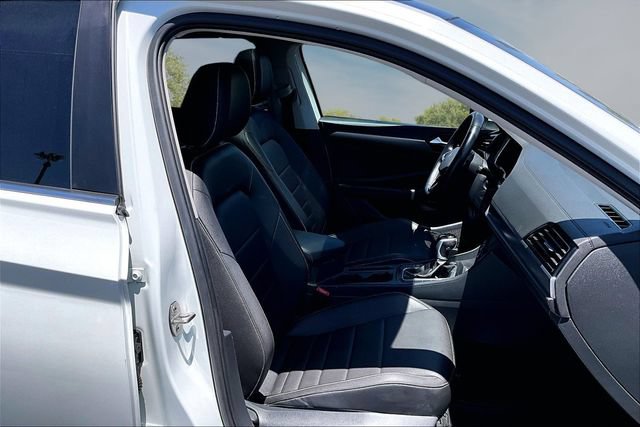 Used 2024 Volkswagen Jetta SE FWD image 28