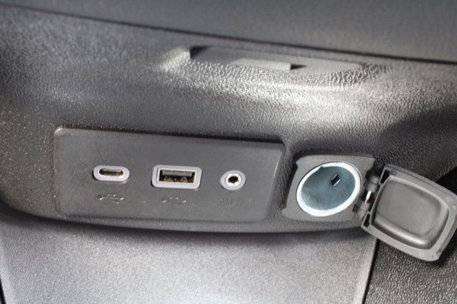 Used 2025 Chevrolet Malibu LT image 40