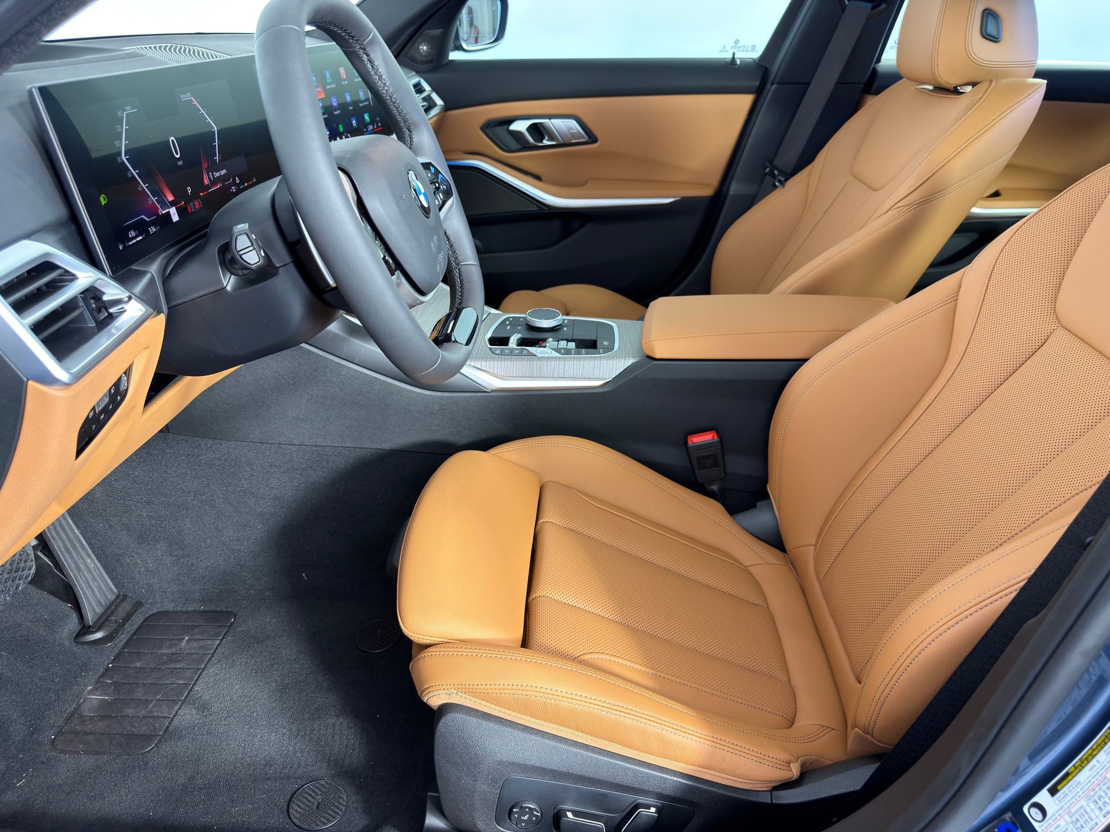 Used 2026 BMW 330i Sedan w/ Premium Package RWD image 5