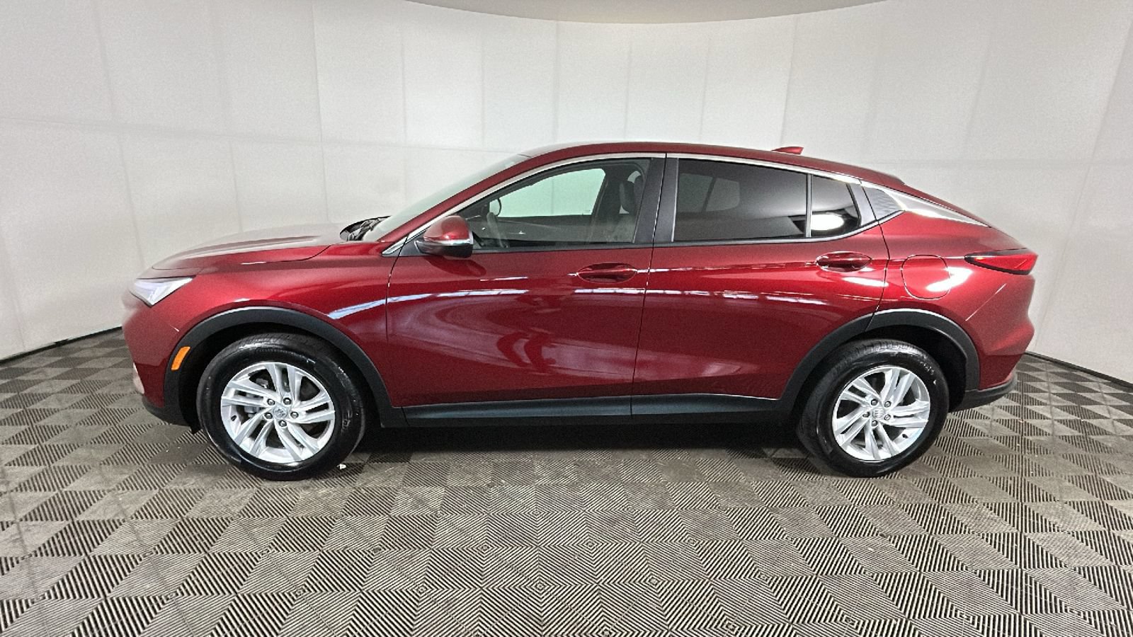 Used 2025 Buick Envista Sport Touring FWD image 6