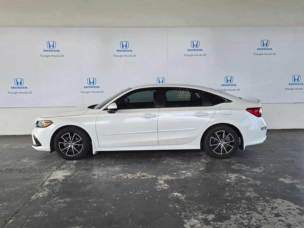 Used 2023 Honda Civic LX image 3