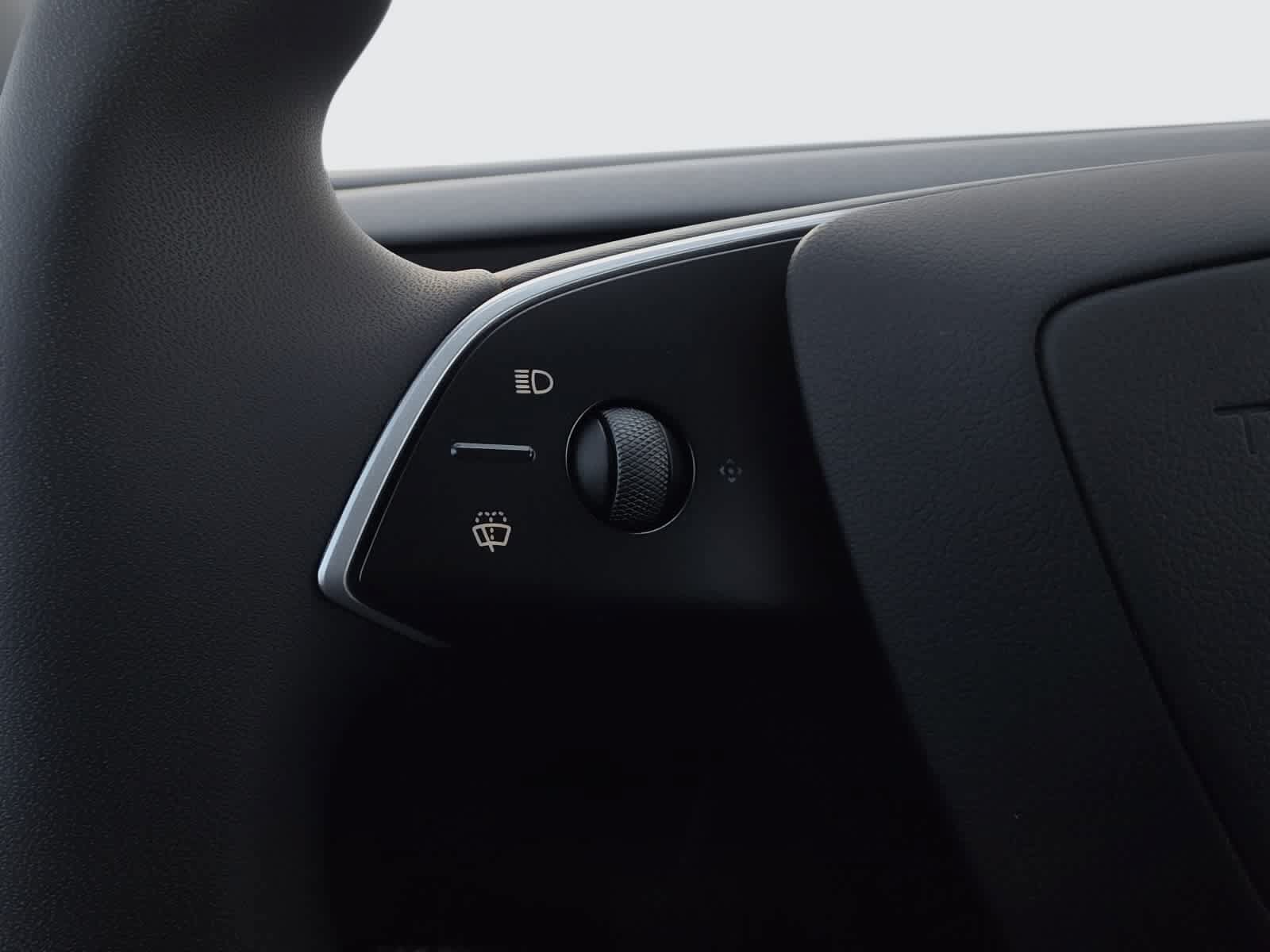 Used 2026 Tesla Model Y 2WD image 20