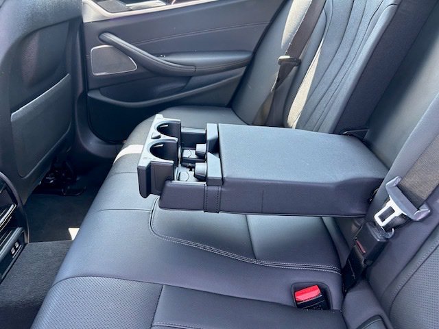 Used 2021 BMW 530i xDrive w/ M Sport Package AWD/4WD image 18