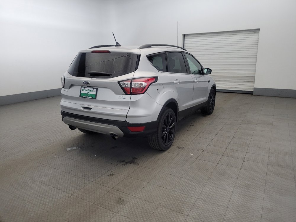Used 2018 Ford Escape SEL image 9