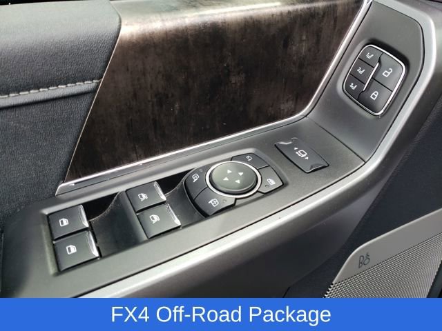 Used 2025 Ford F450 Lariat w/ Lariat Ultimate Package AWD/4WD image 18