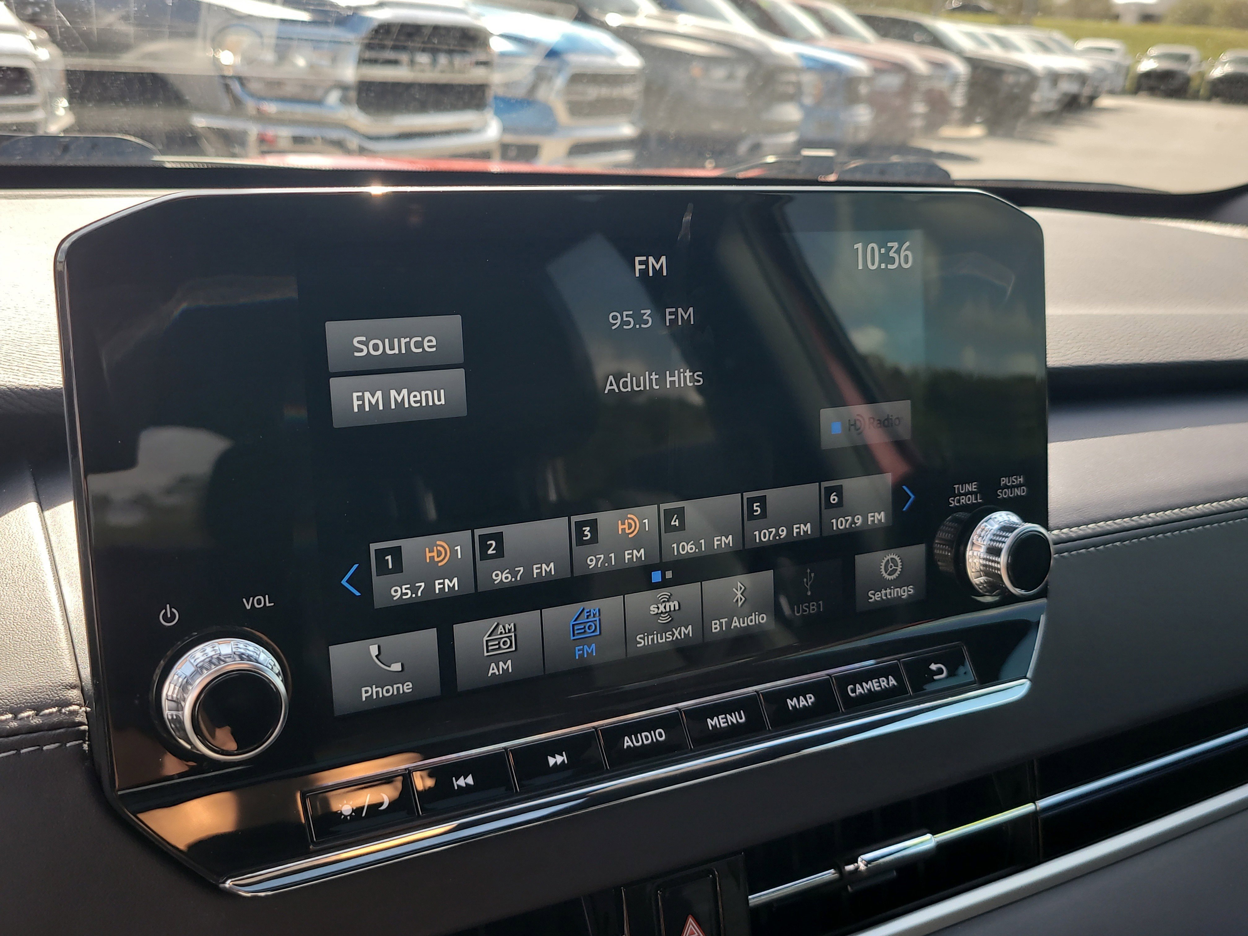 Used 2024 Mitsubishi Outlander SE image 21