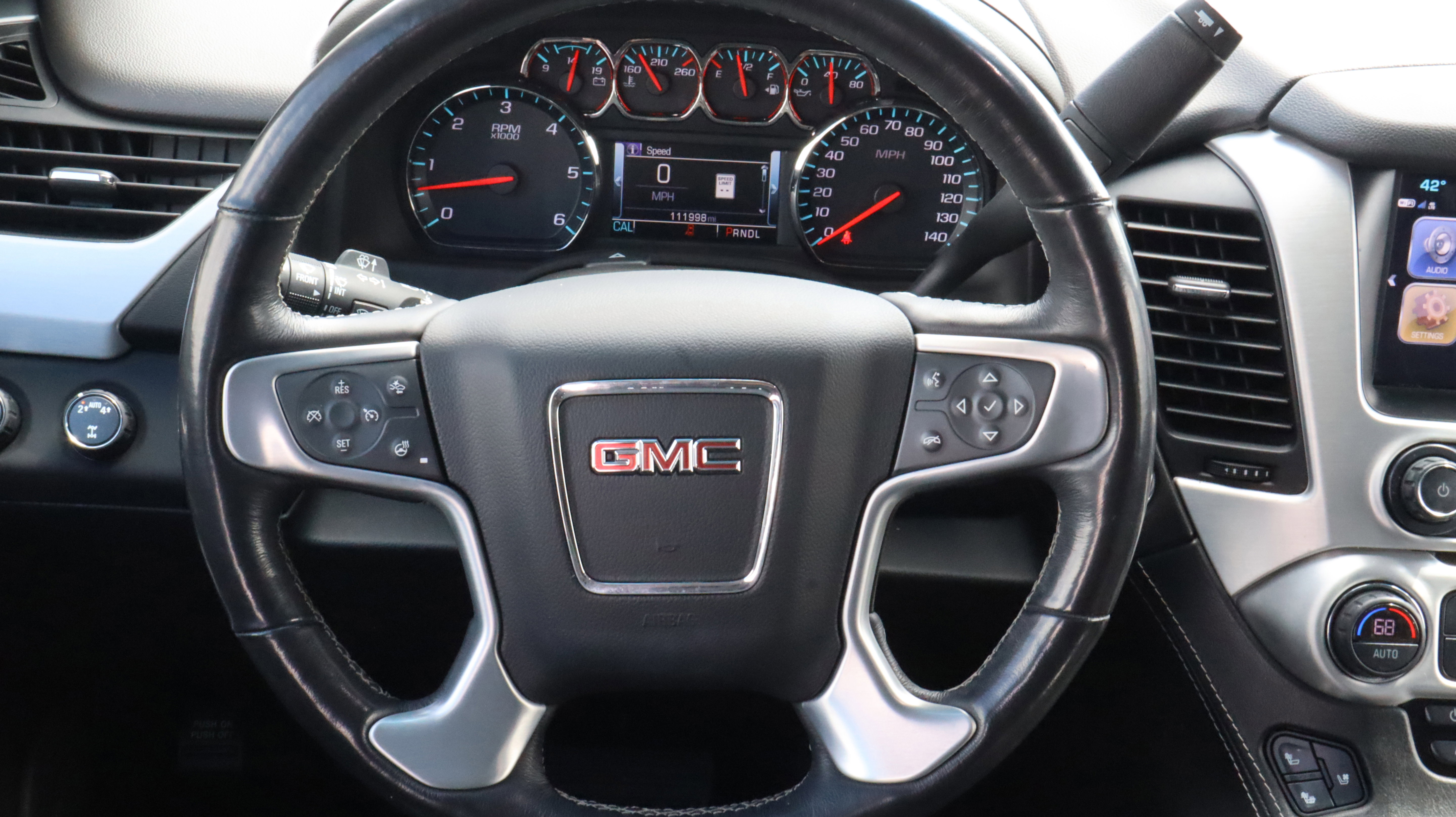 Used 2018 GMC Yukon SLT w/ Open Road Package AWD/4WD image 12