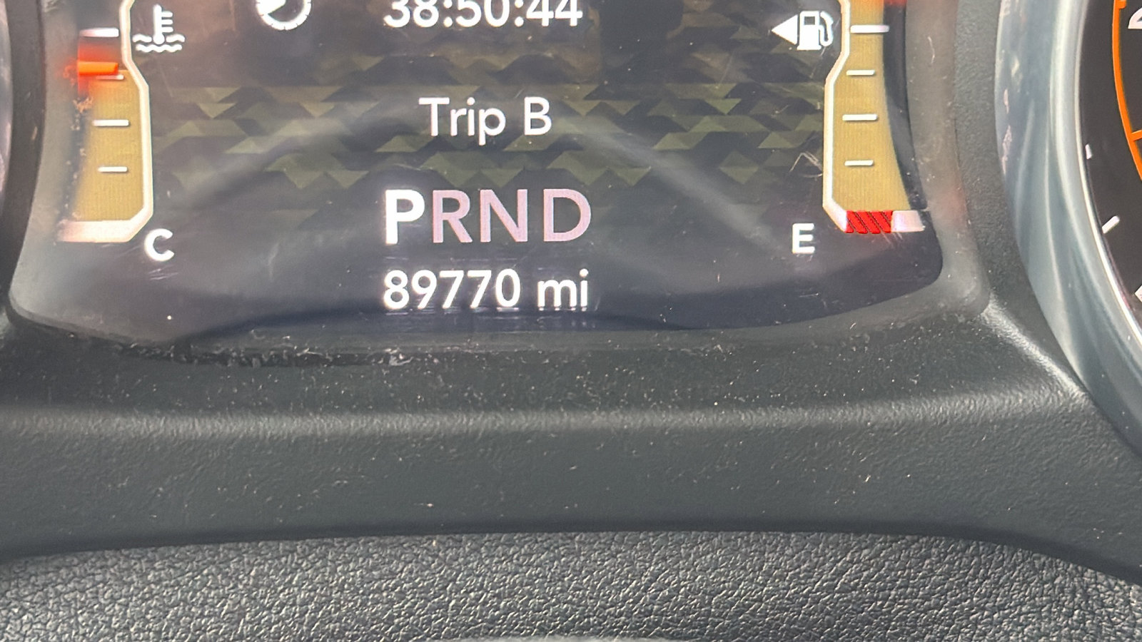 Used 2018 Jeep Wrangler Unlimited Sahara AWD/4WD image 29