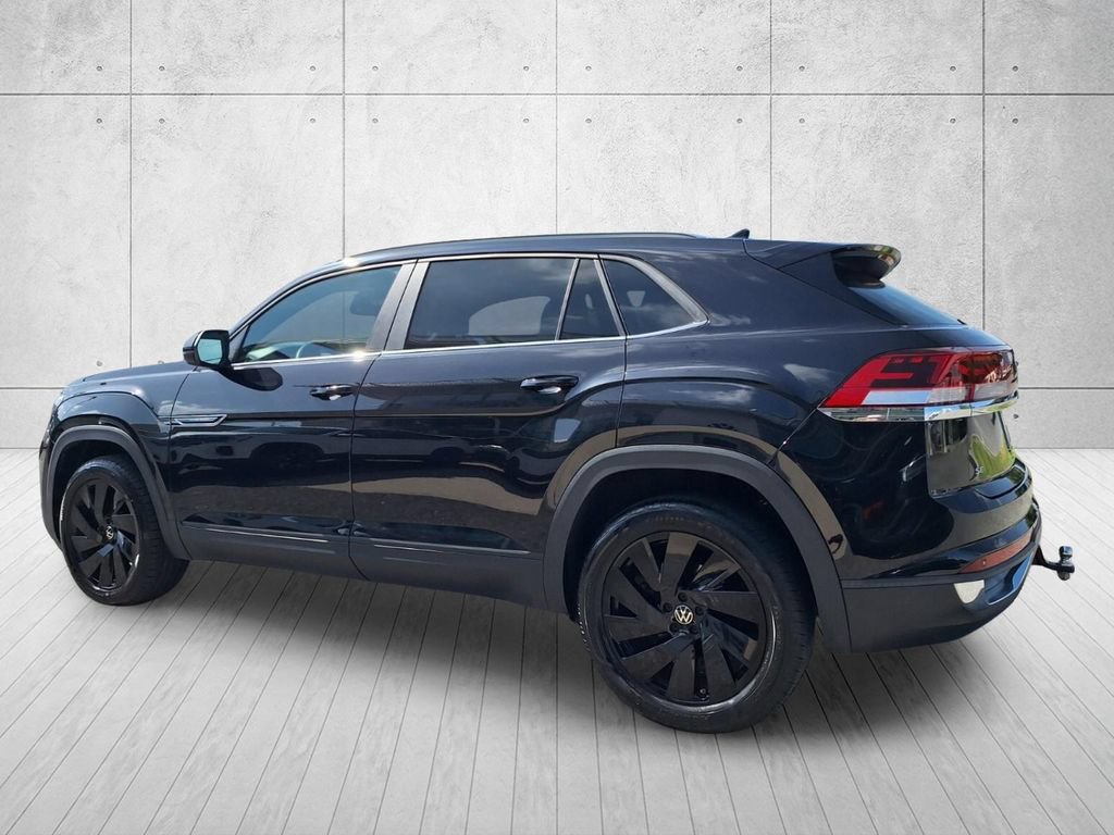 Used 2024 Volkswagen Atlas Cross Sport SE FWD image 7