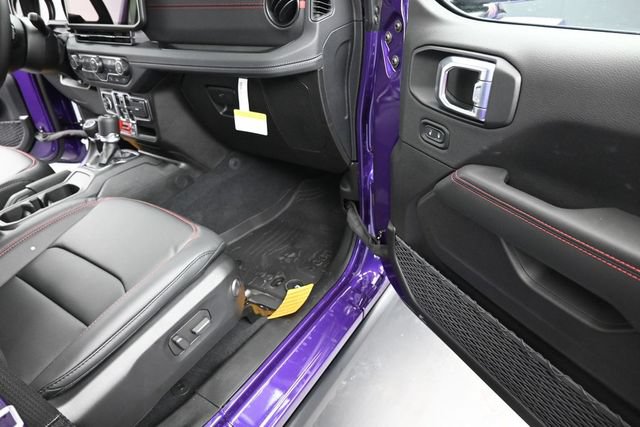 New 2026 Jeep Wrangler Unlimited Rubicon AWD/4WD image 17