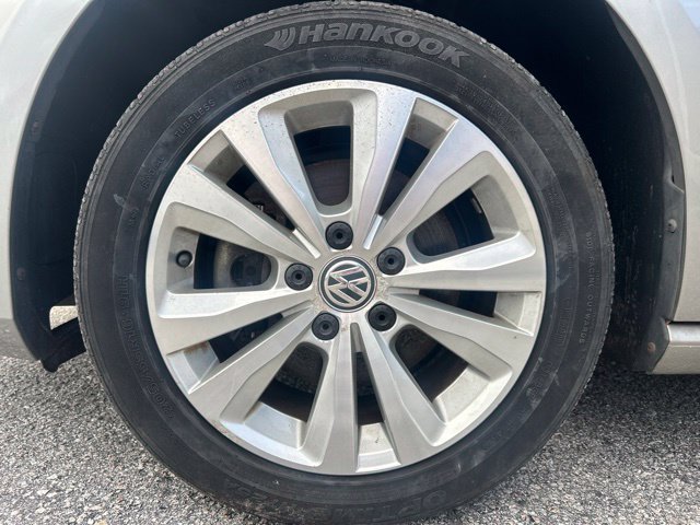 Used 2017 Volkswagen Golf S AWD/4WD image 15