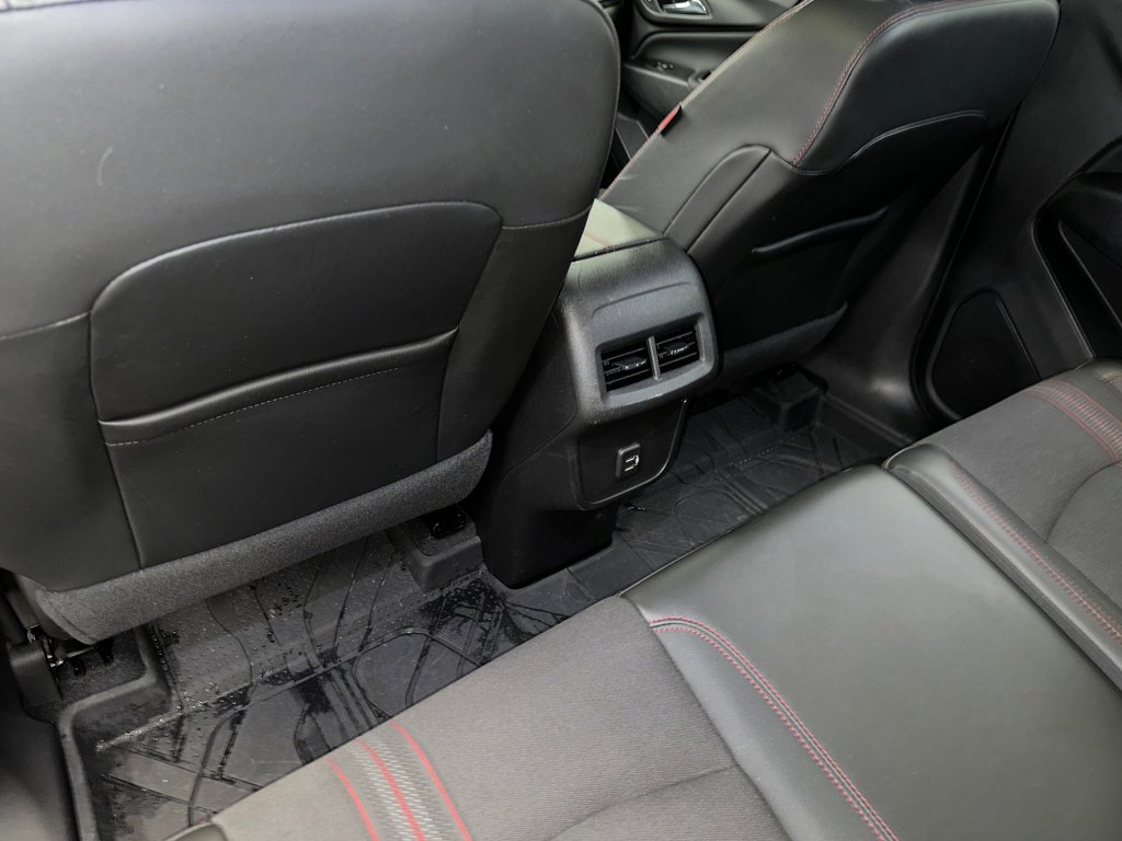 Certified 2022 Chevrolet Equinox RS w/ LPO, Floor Liner Package image 20