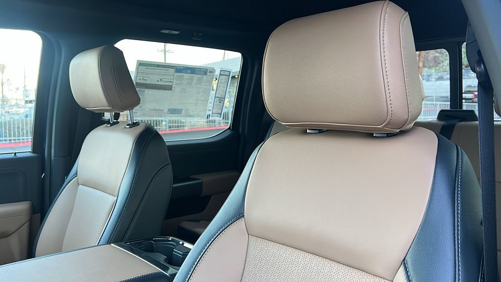 New 2026 Ford F250 Lariat w/ Chrome Package image 11