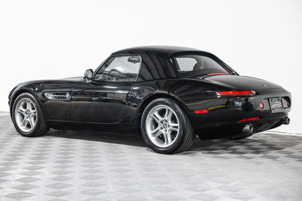 Used 2002 BMW Z8 RWD image 13