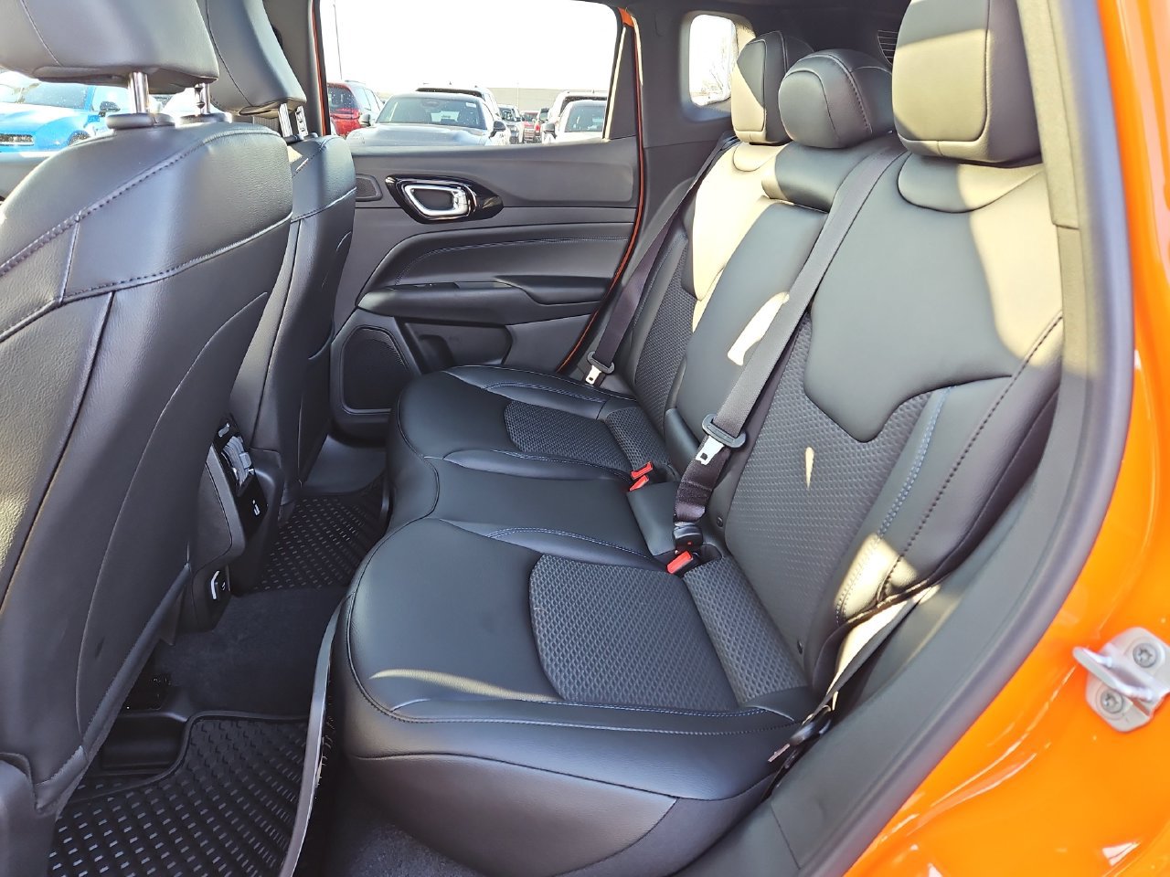 New 2026 Jeep Compass Latitude w/ Sun and Sound Group AWD/4WD image 13
