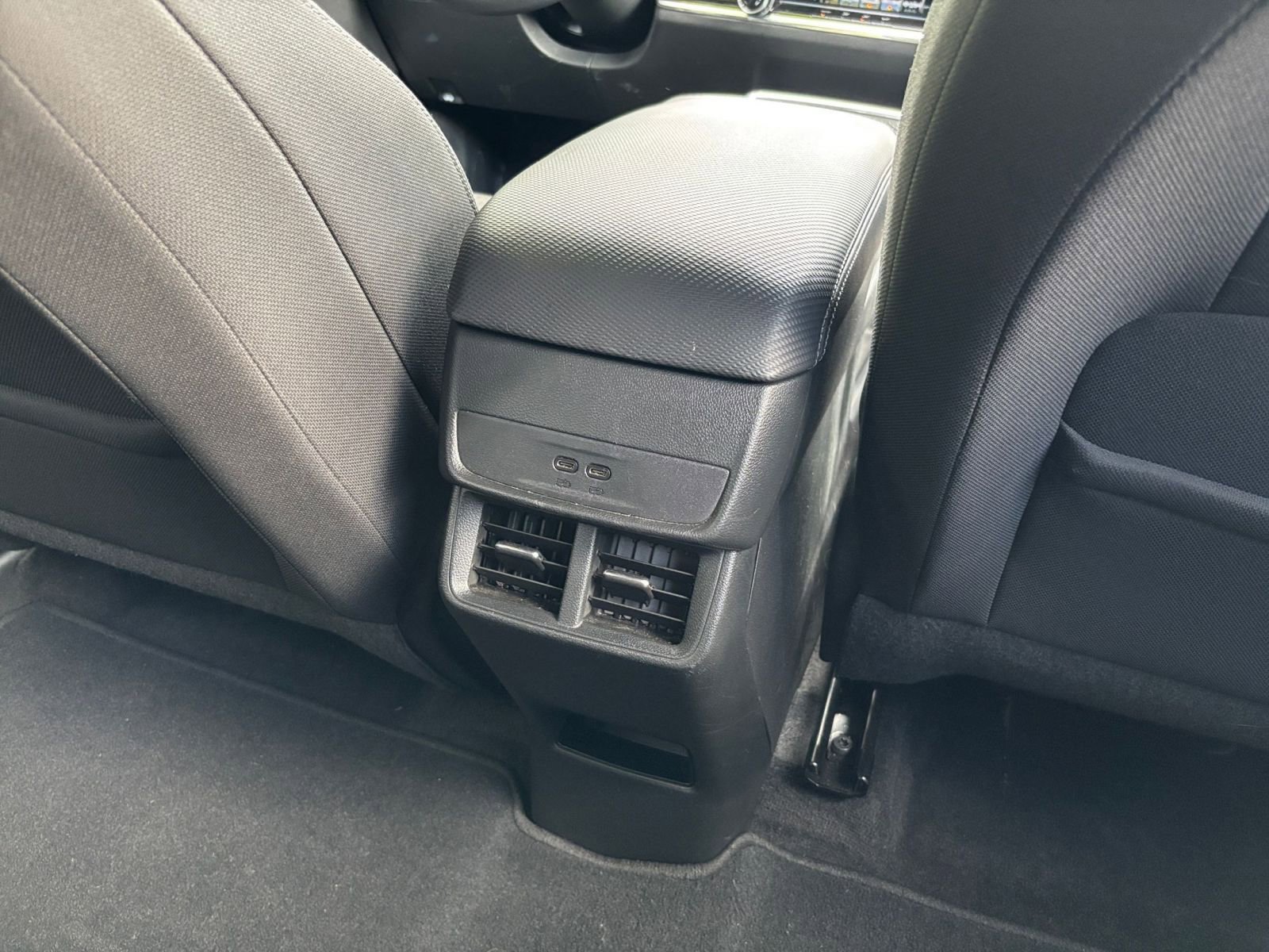 Used 2025 Chevrolet Equinox LT FWD image 24