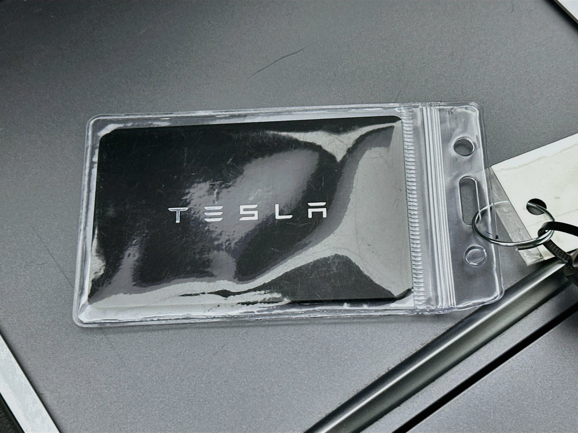 Used 2024 Tesla Model Y Long Range AWD/4WD image 25