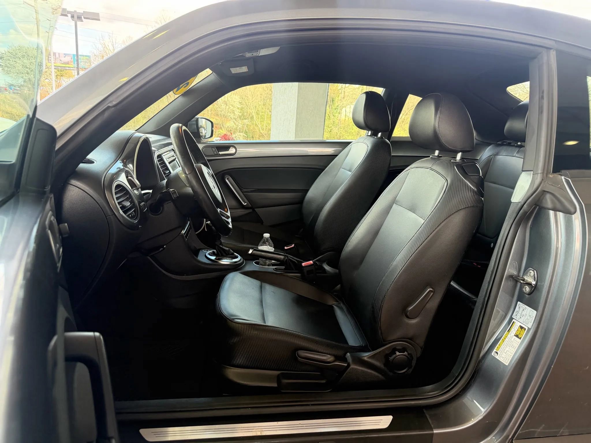 Used 2012 Volkswagen Beetle 2.5 FWD image 8