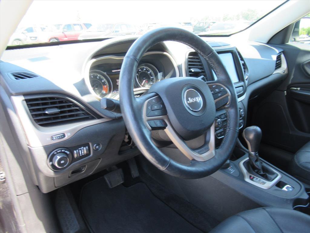 Used 2014 Jeep Cherokee Limited w/ Luxury Group image 17