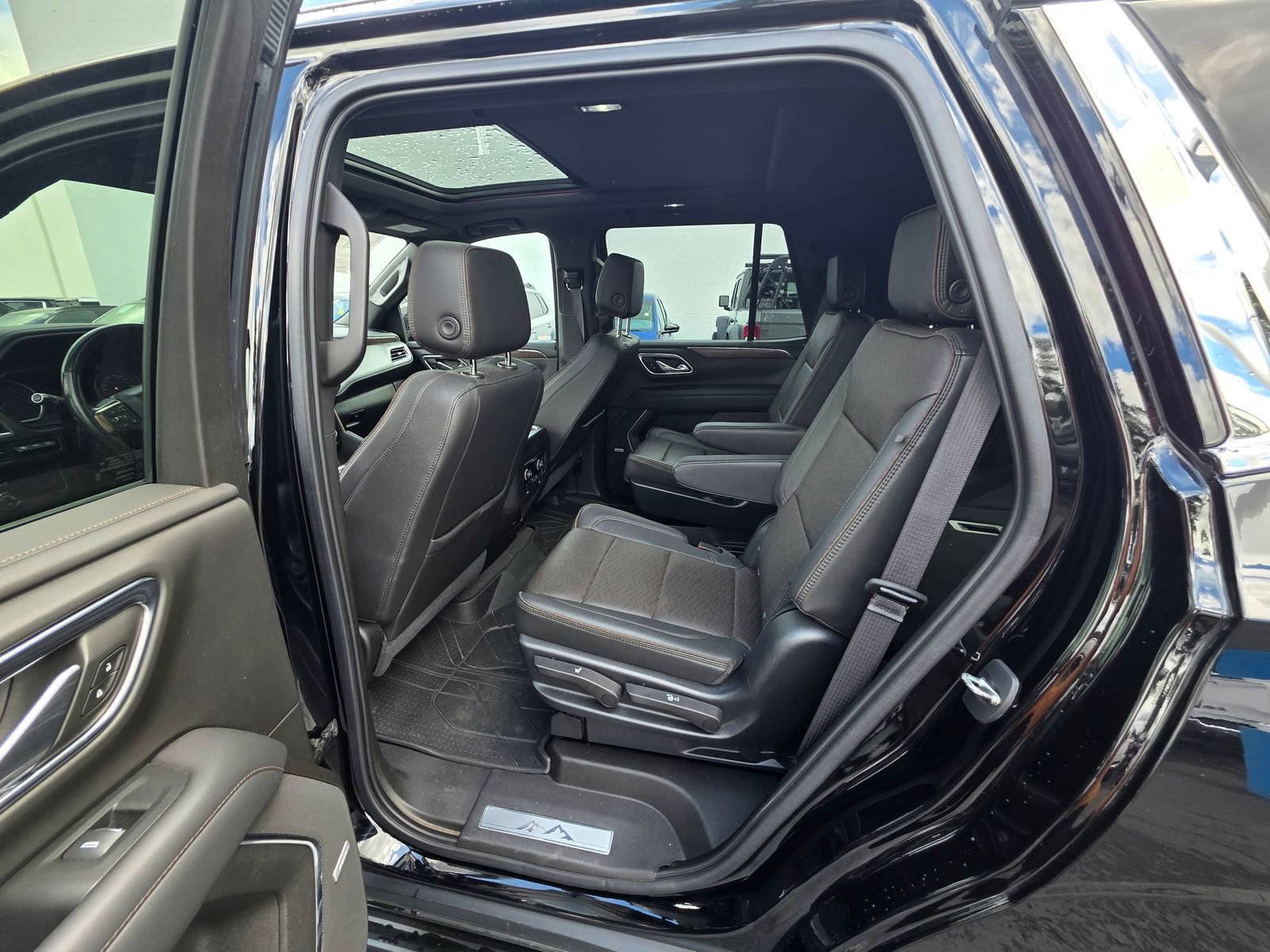 Used 2021 Chevrolet Tahoe High Country AWD/4WD image 13