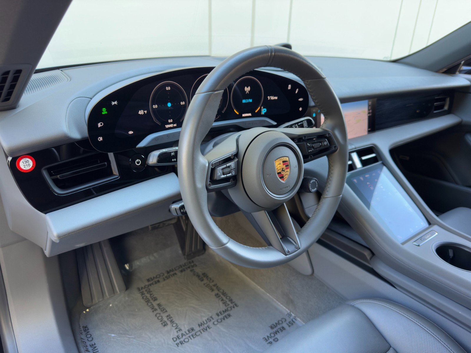 Used 2020 Porsche Taycan 4S image 14