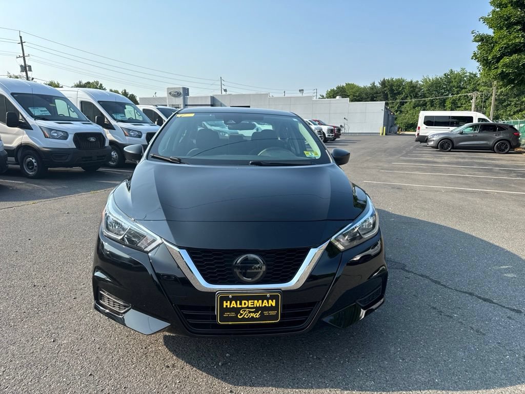 Used 2021 Nissan Versa S FWD image 8