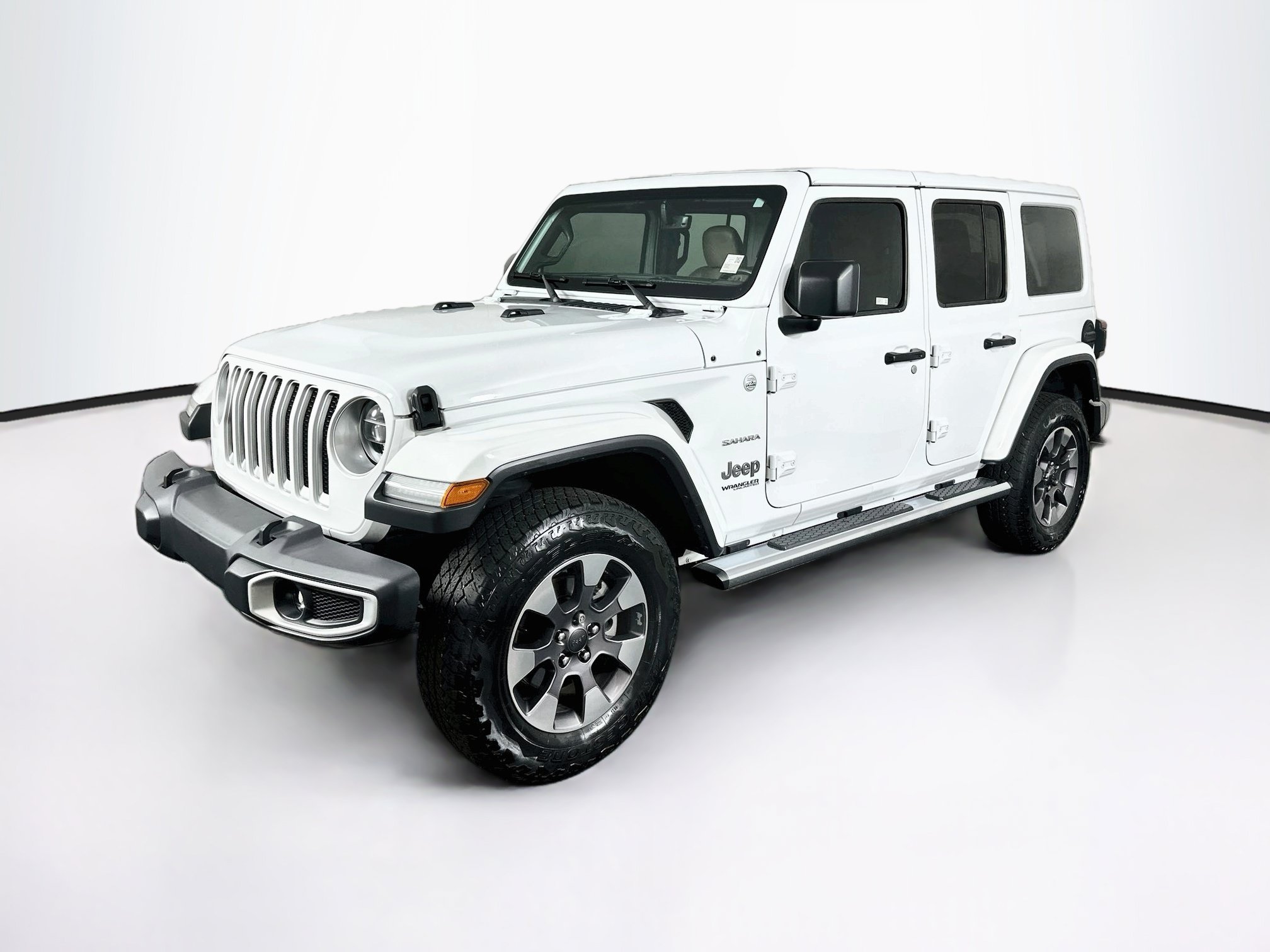 Used 2020 Jeep Wrangler Unlimited Sahara AWD/4WD image 3