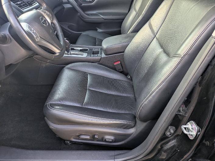 Used 2016 Nissan Altima 2.5 SL FWD image 11