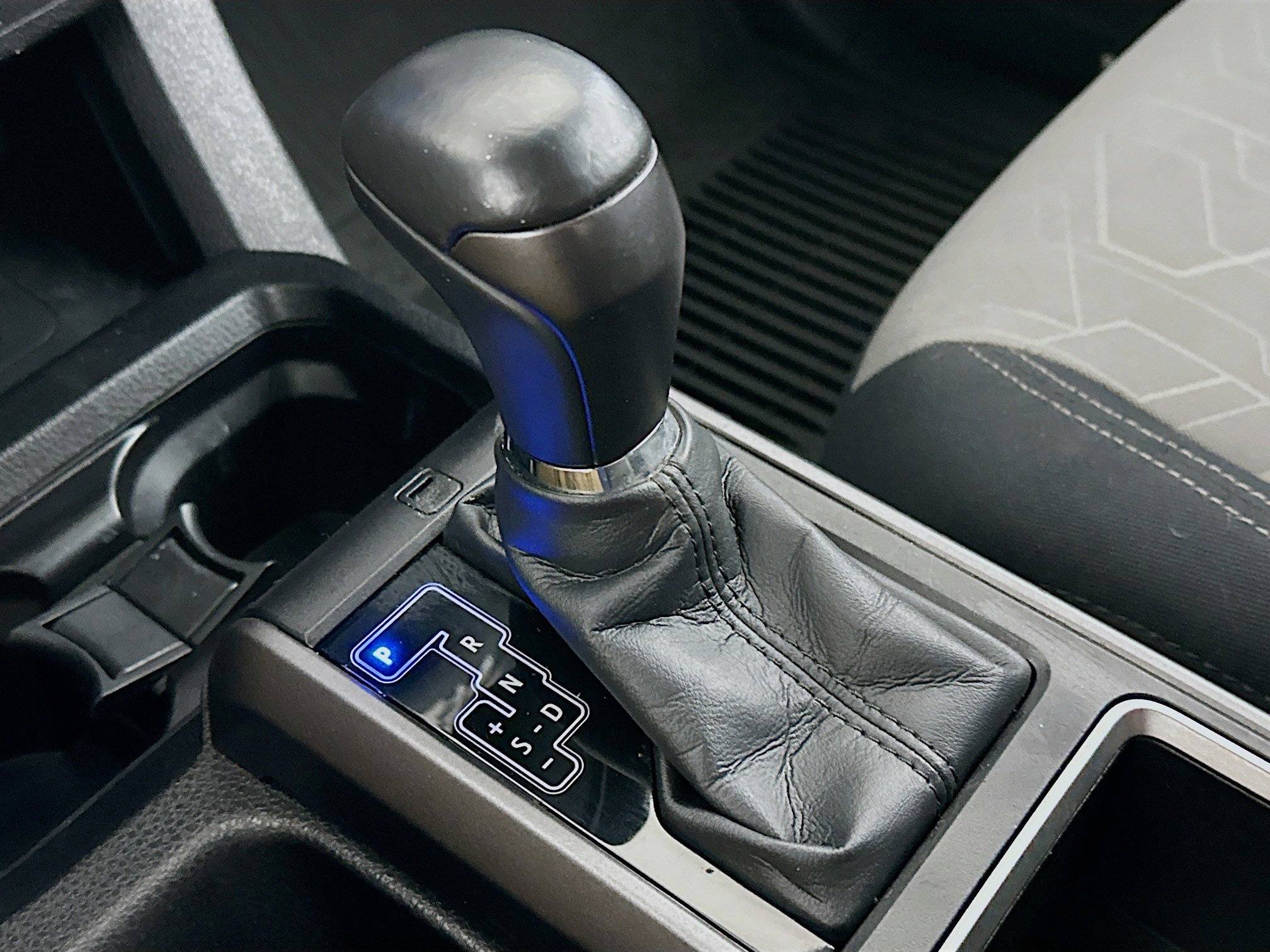 Used 2023 Toyota Tacoma TRD Off-Road image 25