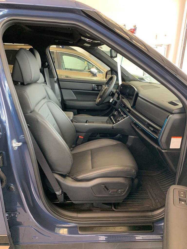 Certified 2025 Hyundai Santa Fe Calligraphy image 18