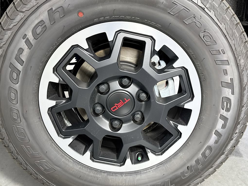 New 2025 Toyota Tacoma TRD Off-Road image 30