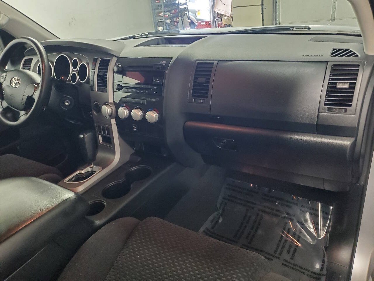Used 2012 Toyota Tundra 4x4 Double Cab w/ SR5 Pkg image 14