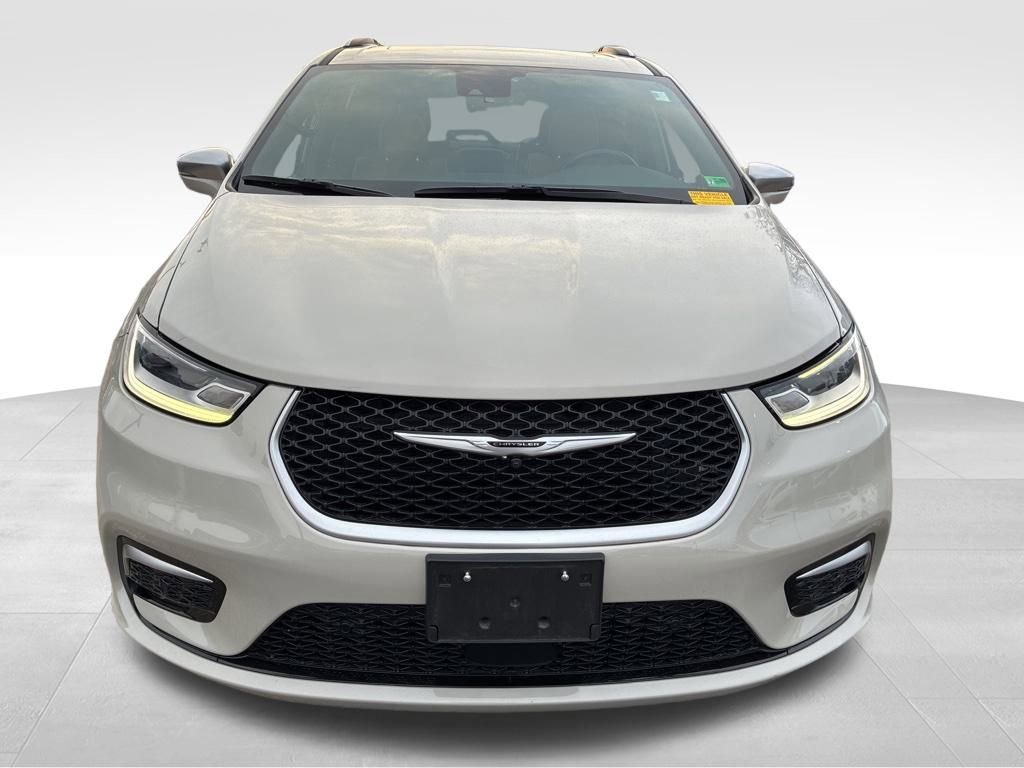 Used 2021 Chrysler Pacifica Pinnacle image 9