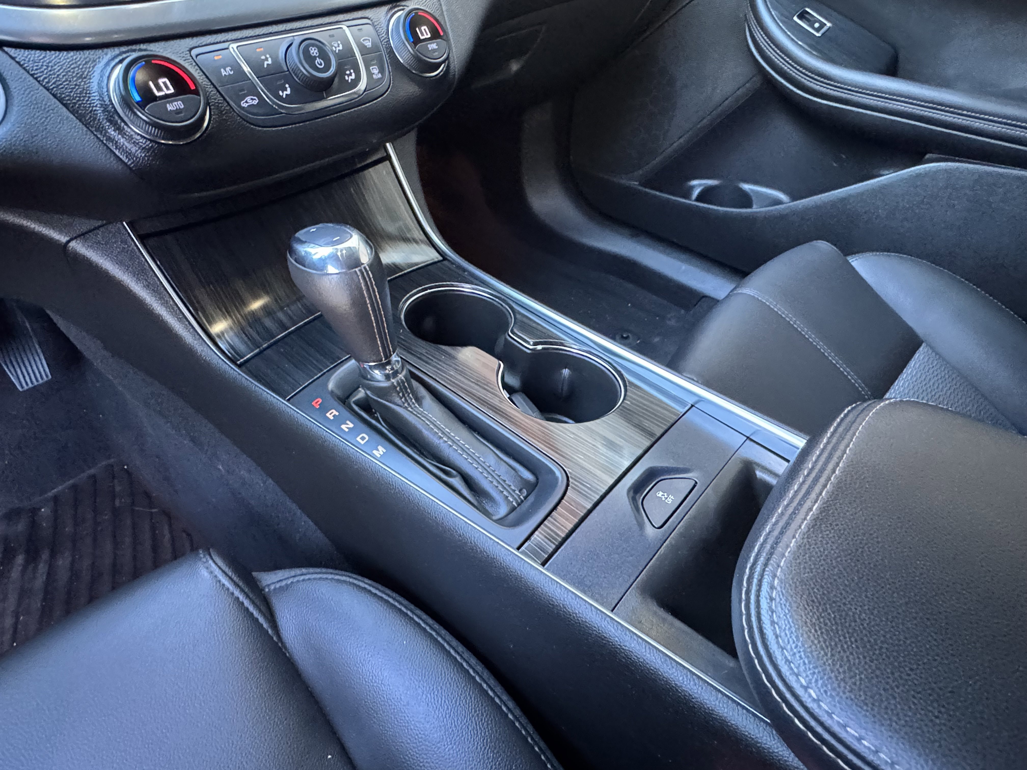 Used 2018 Chevrolet Impala LT image 20