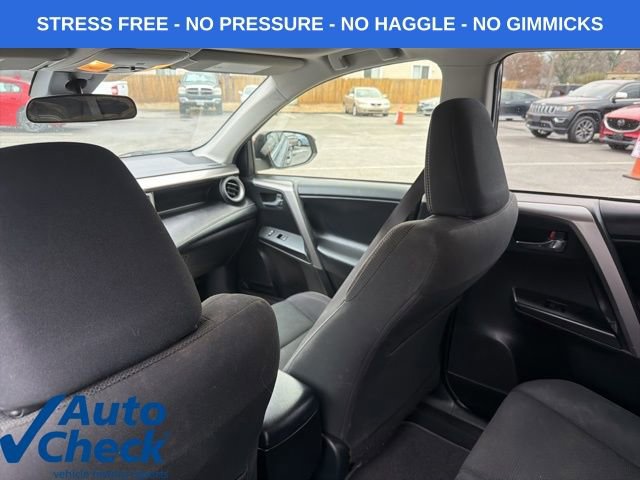 Used 2017 Toyota RAV4 XLE w/ Convenience Package image 30