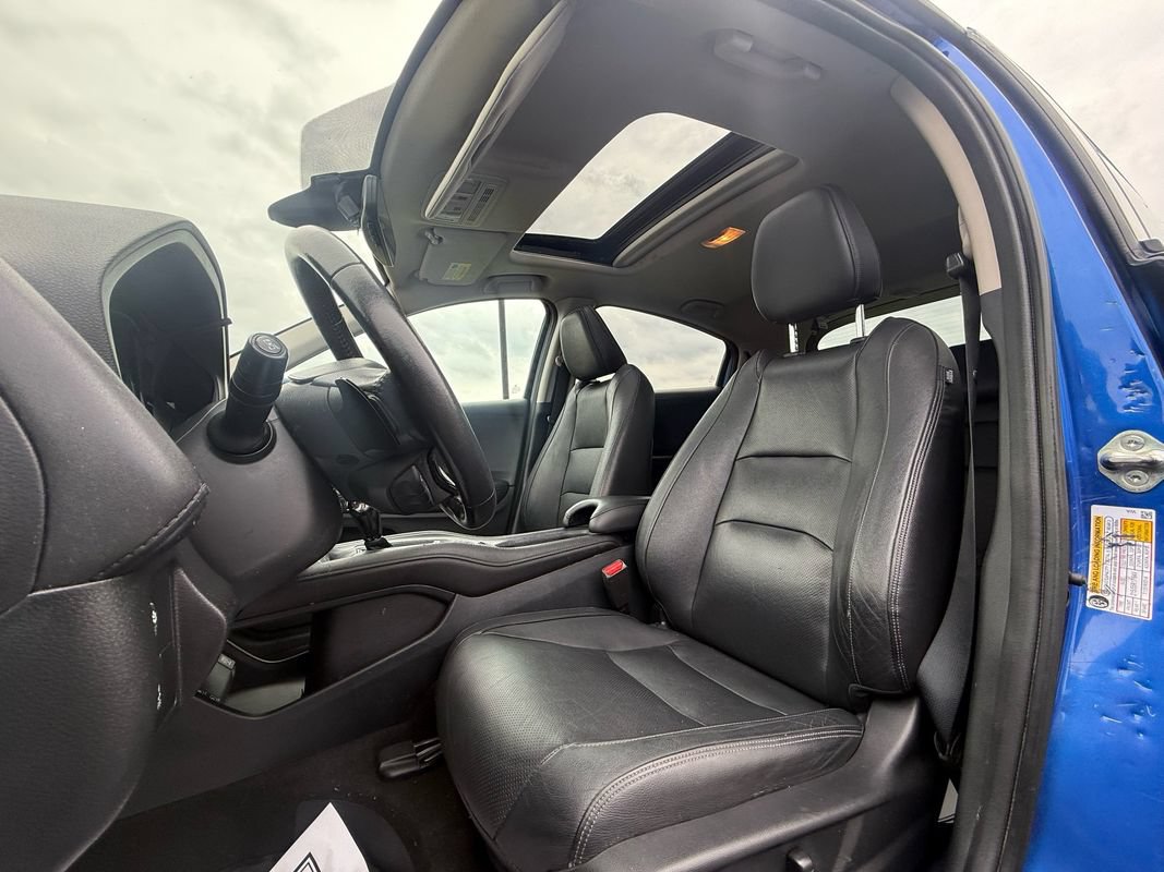Used 2019 Honda HR-V Touring image 8