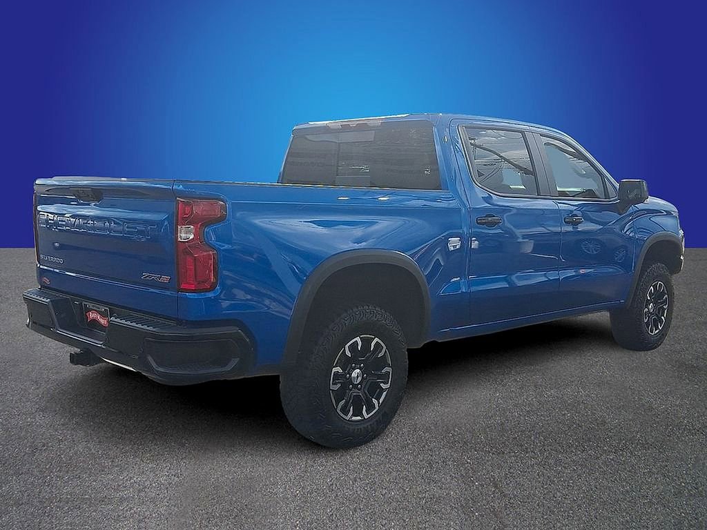 Used 2024 Chevrolet Silverado 1500 ZR2 image 4