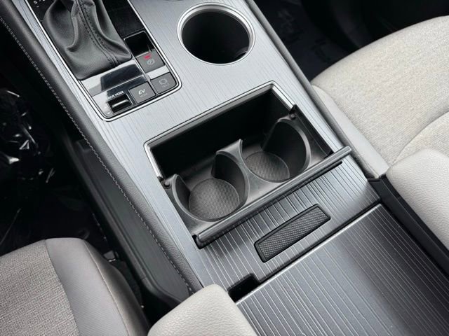 Certified 2025 Toyota Sienna LE image 26