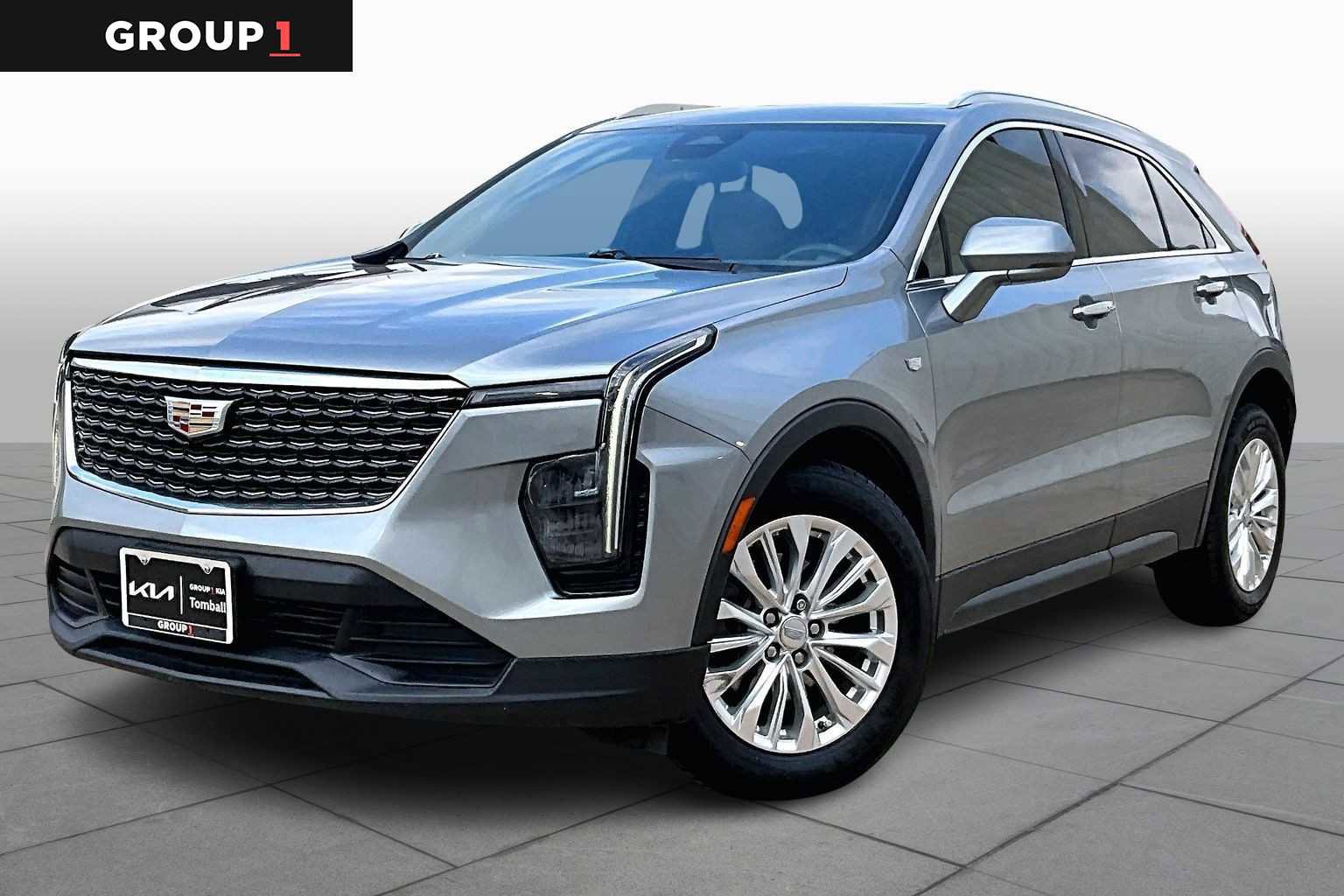 Used 2024 Cadillac XT4 Luxury w/ Cold Weather Package image 1