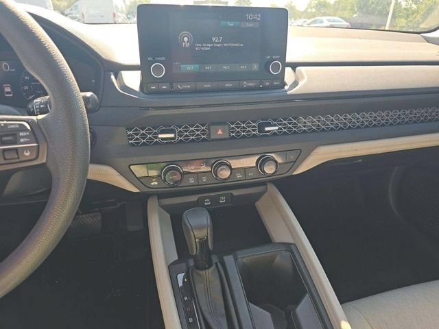 Used 2024 Honda Accord EX image 12