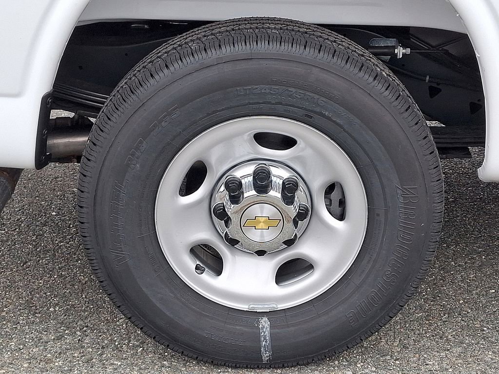 New 2025 Chevrolet Express 2500 Extended w/ Driver Convenience Package image 5