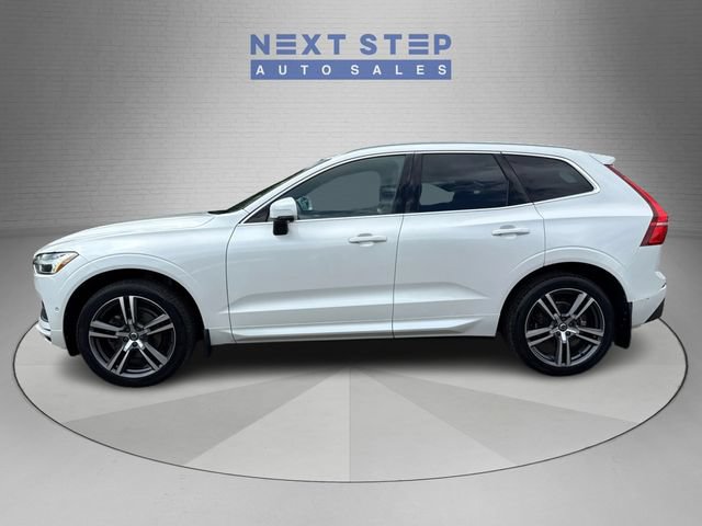 Used 2019 Volvo XC60 T5 Momentum w/ Multimedia Package AWD/4WD image 4