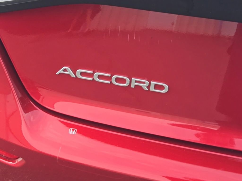 Used 2024 Honda Accord Touring image 7