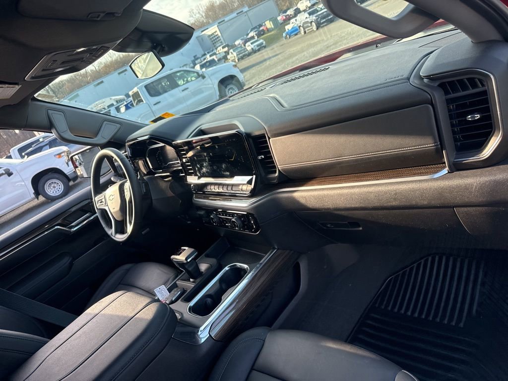 Used 2025 Chevrolet Silverado 1500 RST image 14