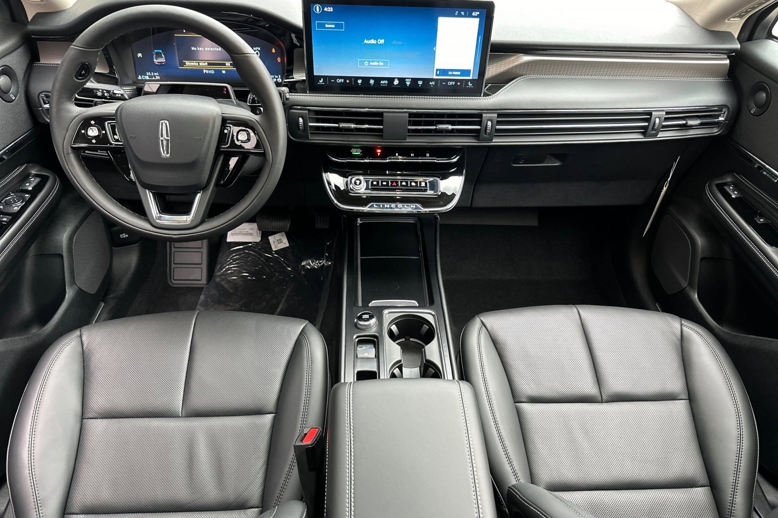 New 2025 Lincoln Corsair Reserve w/ Equipment Group 202A image 12